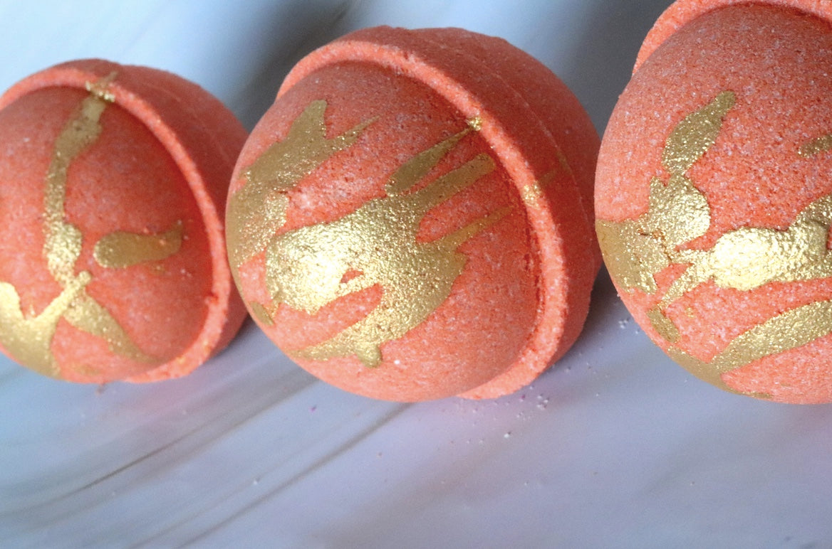 Sweet Pistachio & Caramel Bath Bomb (DUPE FOR SOL DE JANERIO'S BUM BUM SCENT)